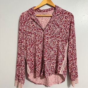 Victoria’s Secret petite pink floral, long sleeve lounge top size SP